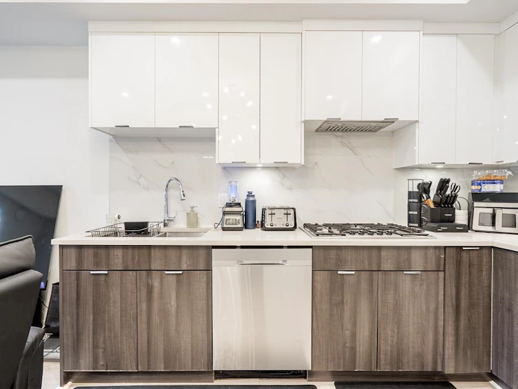 B203-14438 72 Avenue, Surrey, BC, V3S 2E7 - 15