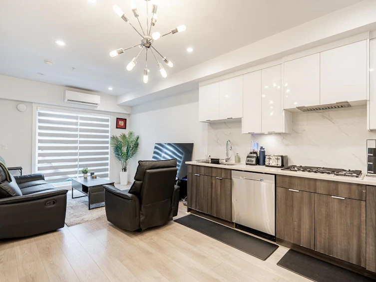 B203-14438 72 Avenue, Surrey, BC, V3S 2E7 - 6