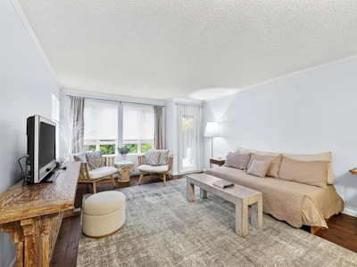 104-1551 W 11th Avenue - 4