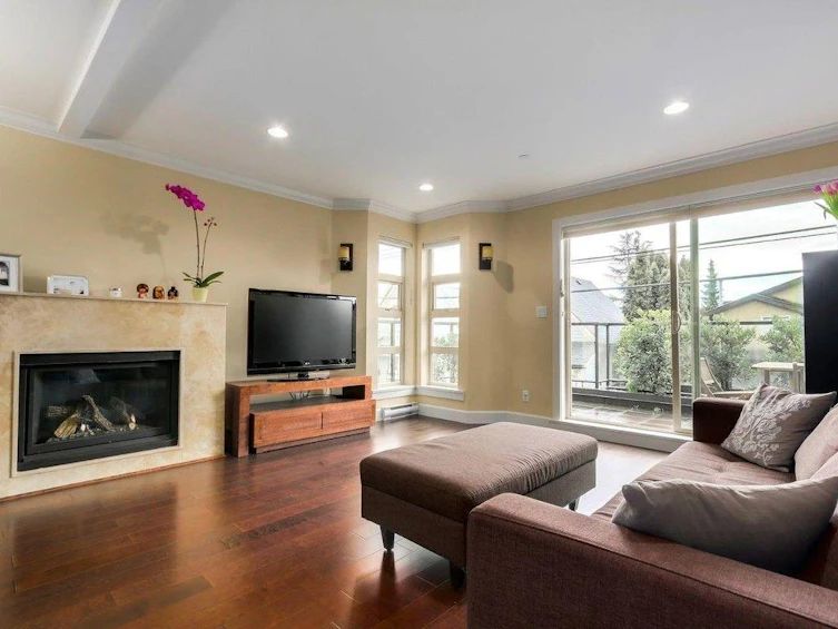 7-215 E 4 Street, North Vancouver, BC, V7L 1J1 - 6