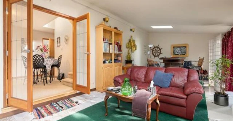 13708 20 Avenue, Surrey, BC, V4A 1Z7 - 4