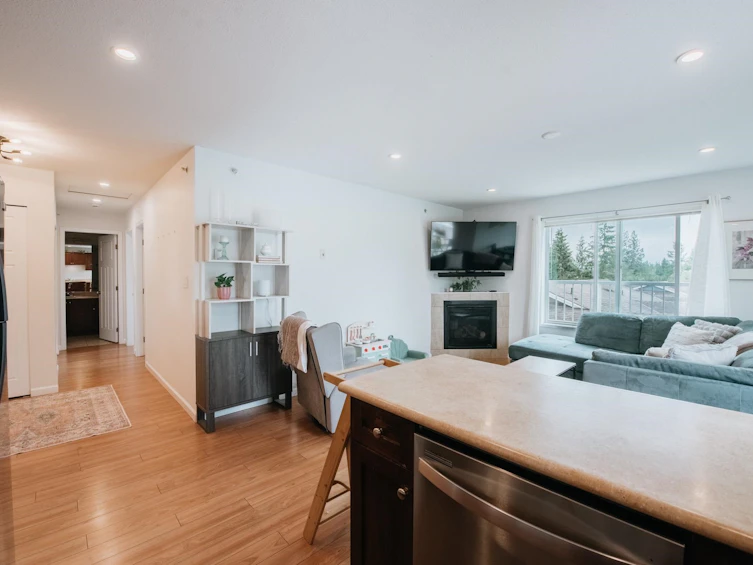 301-624 Shaw Road, Gibsons, BC, V0N 1V8 - 6