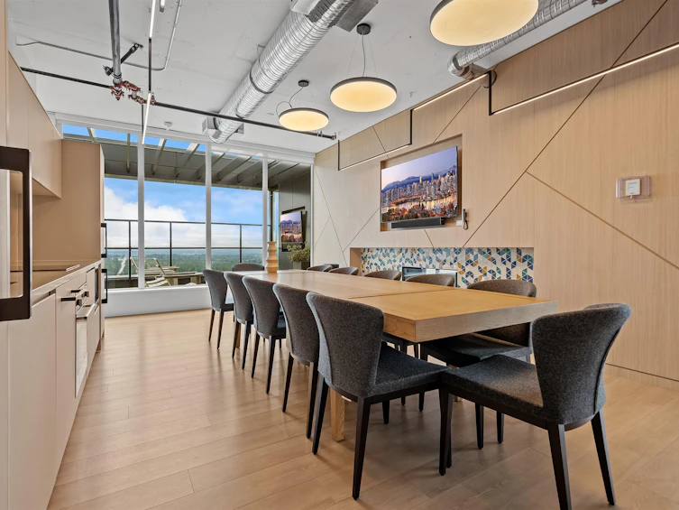809-13725 George Junction, Surrey, BC, V3T 0V7 - 9