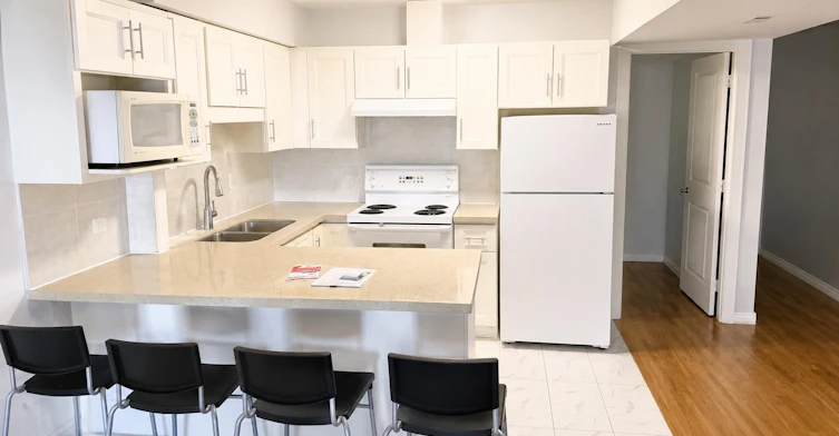 748x 19th Ave, Vancouver, BC, V5C 0N1 - 2