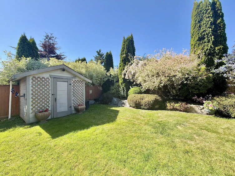 910 Oceanmount Boulevard, Gibsons, BC, V0N 1V8 - 4