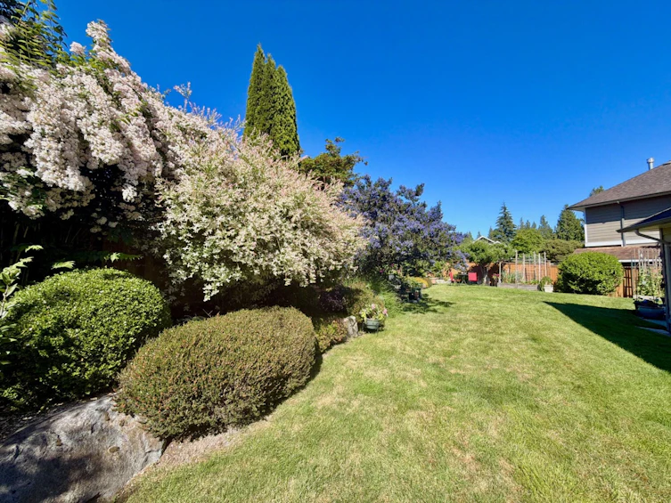 910 Oceanmount Boulevard, Gibsons, BC, V0N 1V8 - 6