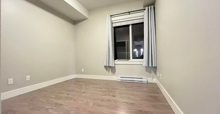 305-7377 14th Avenue, Burnaby, BC, V3N 1Z7 - 7
