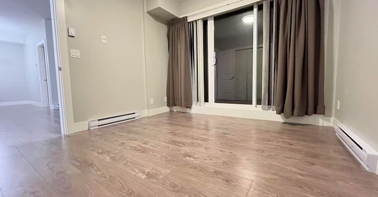 305-7377 14th Avenue, Burnaby, BC, V3N 1Z7 - 5