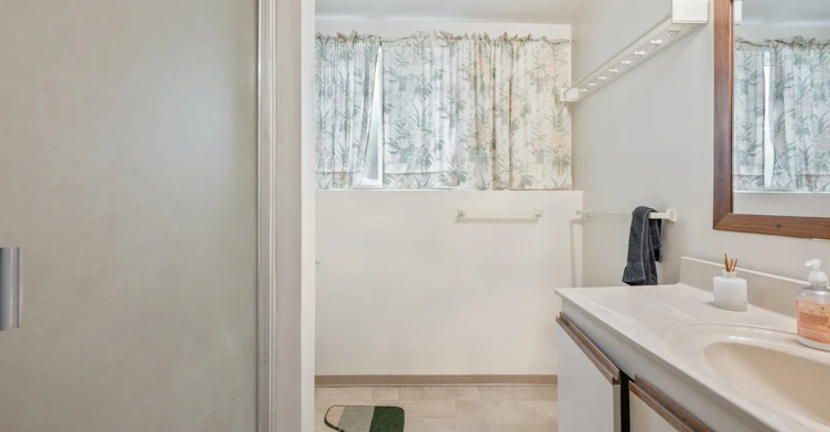 3845 W 14 Avenue, Vancouver, BC, V6R 2X1 - 24