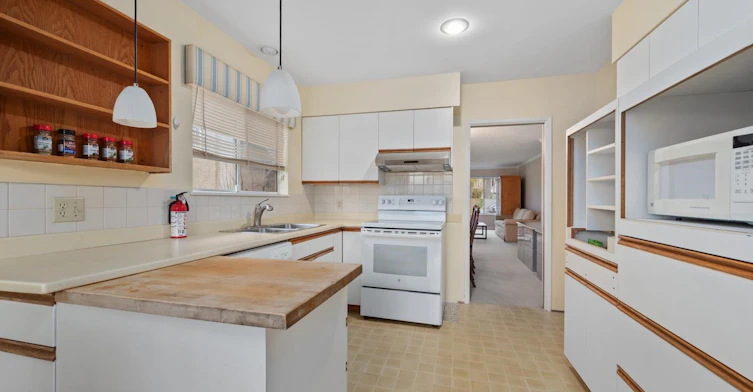 3845 W 14 Avenue, Vancouver, BC, V6R 2X1 - 6
