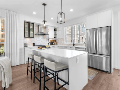 35-2891 Montrose Avenue - 5