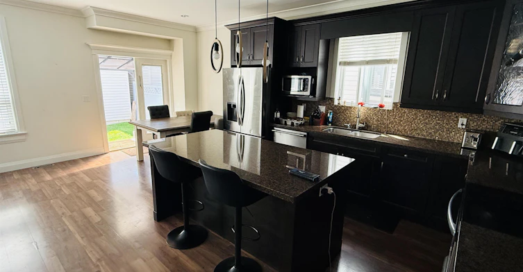 Main floor-7111 194b Street, Surrey, BC, V4N 5Z4 - 2