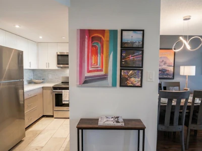 605-1045 Quayside Drive - 5