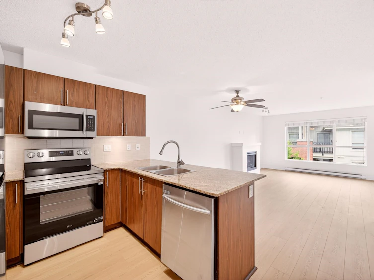 A420-8929 202 Street, Langley, BC, V1M 0B4 - 17