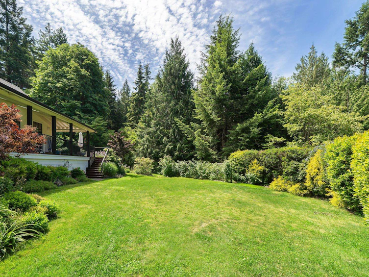 822 Captains Way, Bowen Island, BC, V0N 1G2 - 32