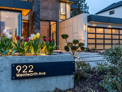 922 Wentworth Avenue - 2