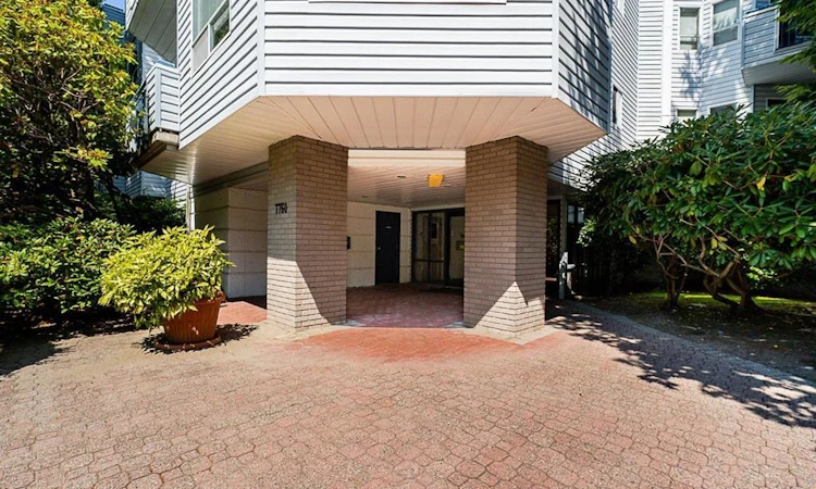 116-7760 Moffatt Road