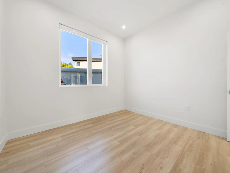 1-3583 Haida Street, Vancouver, BC, V5M 3Y9 - 25