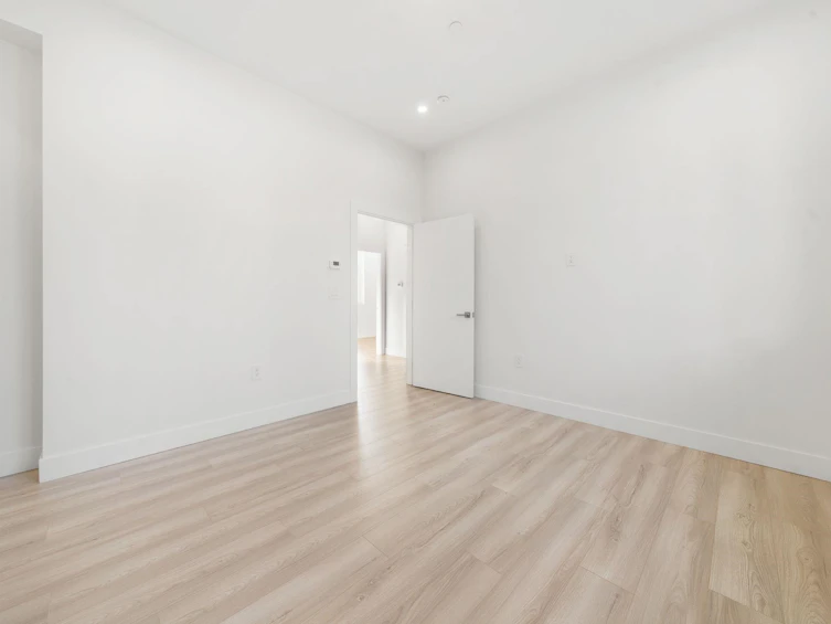1-3583 Haida Street, Vancouver, BC, V5M 3Y9 - 32