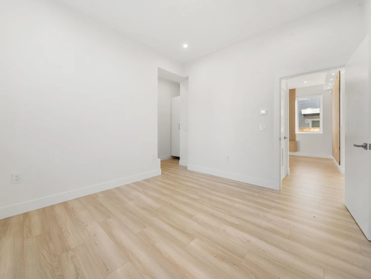 1-3583 Haida Street, Vancouver, BC, V5M 3Y9 - 31
