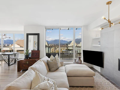 3203-2138 Madison Avenue - 4