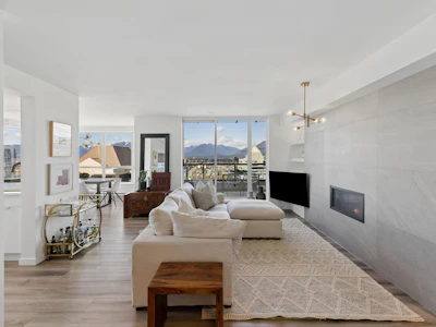 3203-2138 Madison Avenue - 3