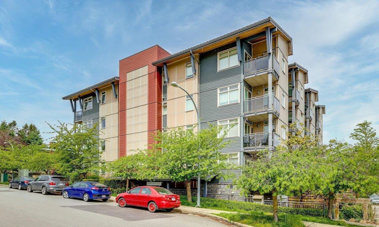 205-5599 14b Avenue