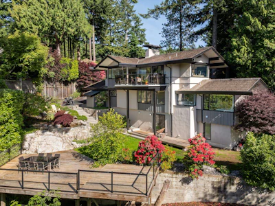 6485 Madrona Crescent - 2