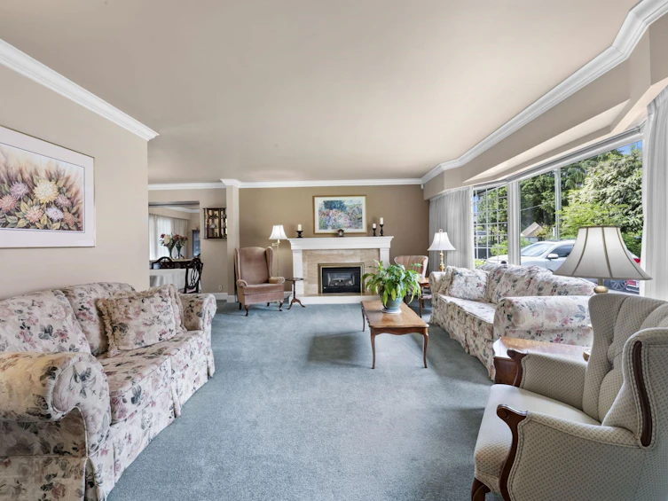 927 Selkirk Crescent, Coquitlam, BC, V3J 6E4 - 4