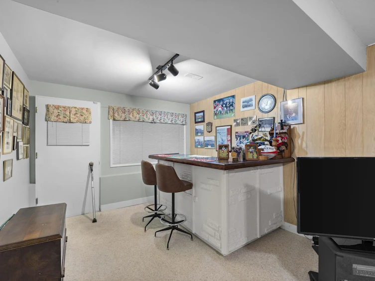 927 Selkirk Crescent, Coquitlam, BC, V3J 6E4 - 26