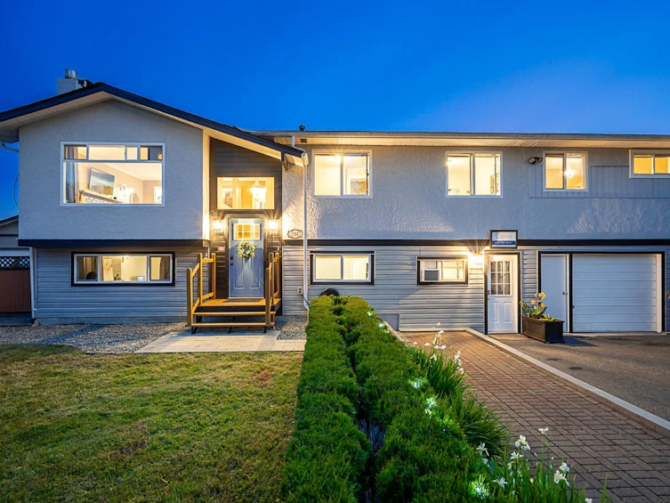 27042 28b Avenue, Langley, BC, V4W 3A5 - 2