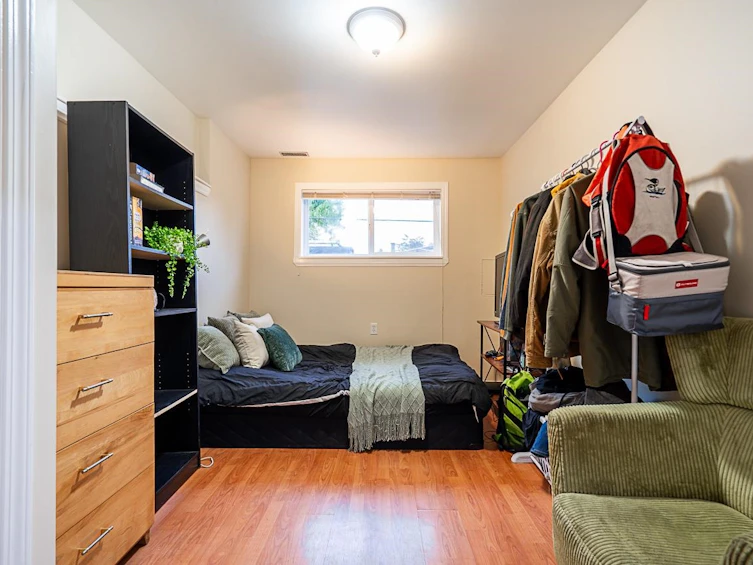 27042 28b Avenue, Langley, BC, V4W 3A5 - 27