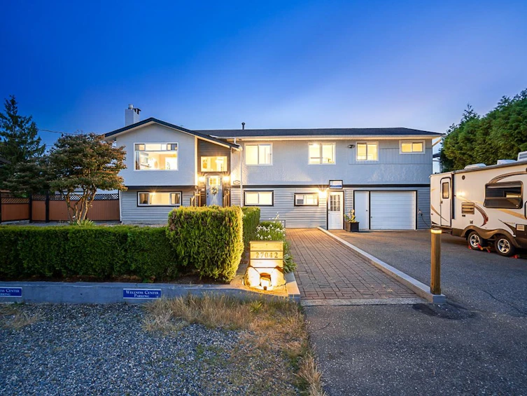 27042 28b Avenue, Langley, BC, V4W 3A5