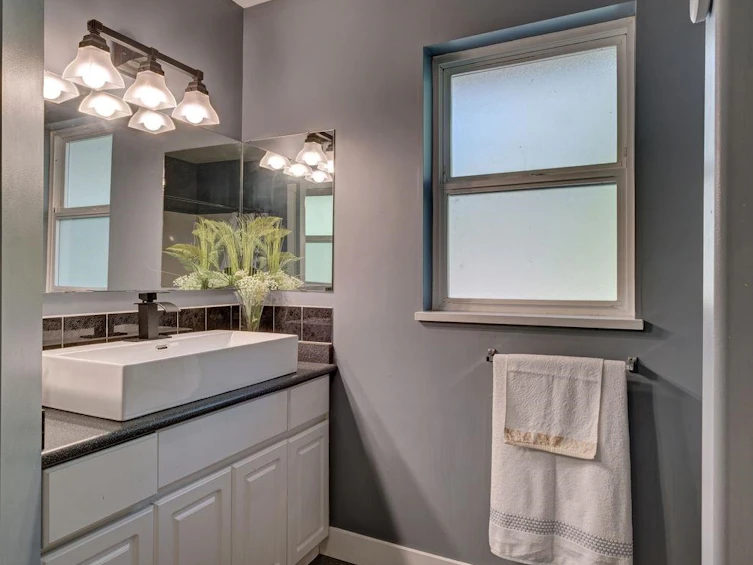 7629 Redrooffs Road, Halfmoon Bay, BC, V7Z 1C4 - 13