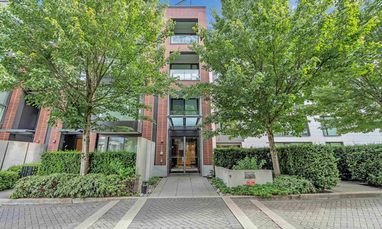 105-1515 Atlas Lane
