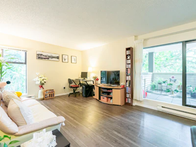 222-8231 Granville Avenue - 3