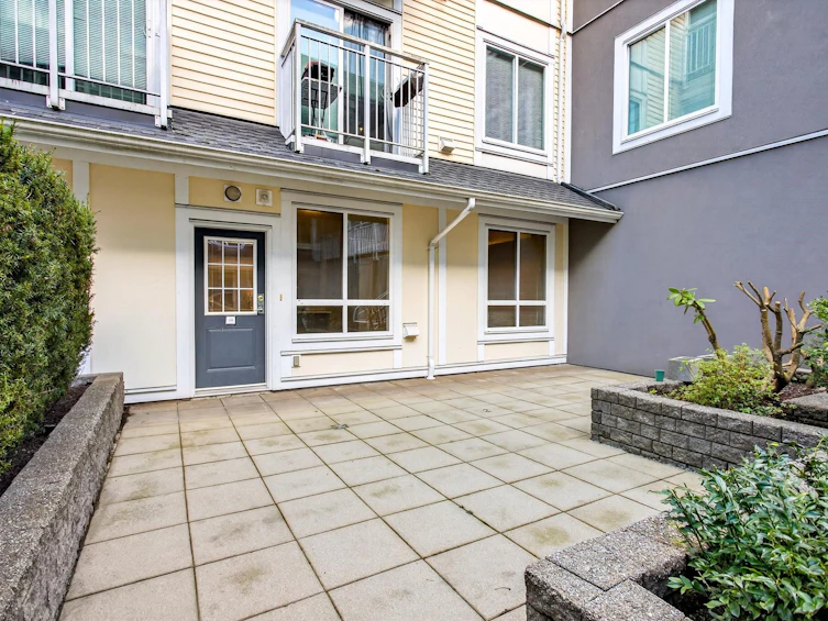 8-6965 Hastings Street, Burnaby, BC, V5B 1S9 - 4