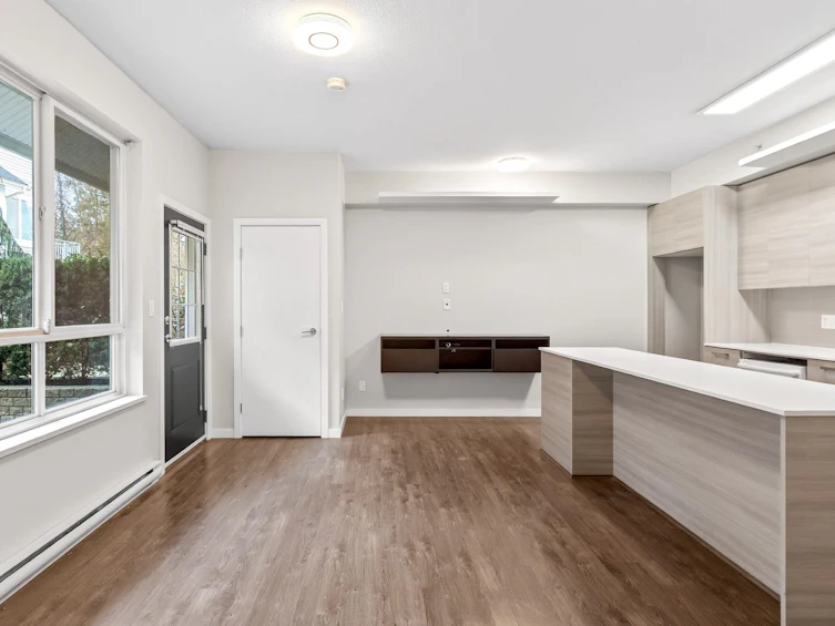 8-6965 Hastings Street, Burnaby, BC, V5B 1S9 - 10