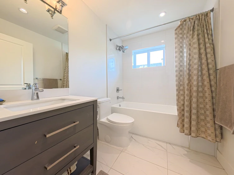 5855 St. George Street, Vancouver, BC, V5W 2Y4 - 14