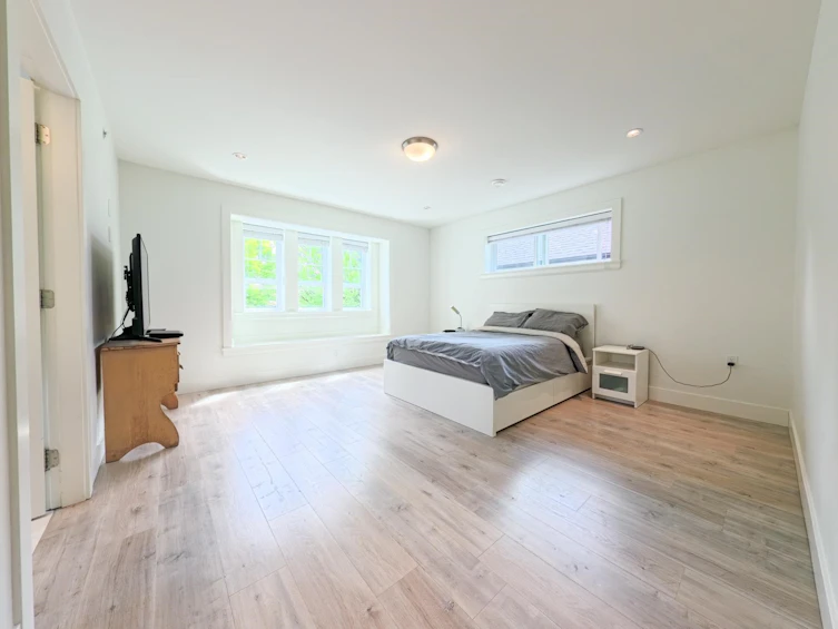 5855 St. George Street, Vancouver, BC, V5W 2Y4 - 15
