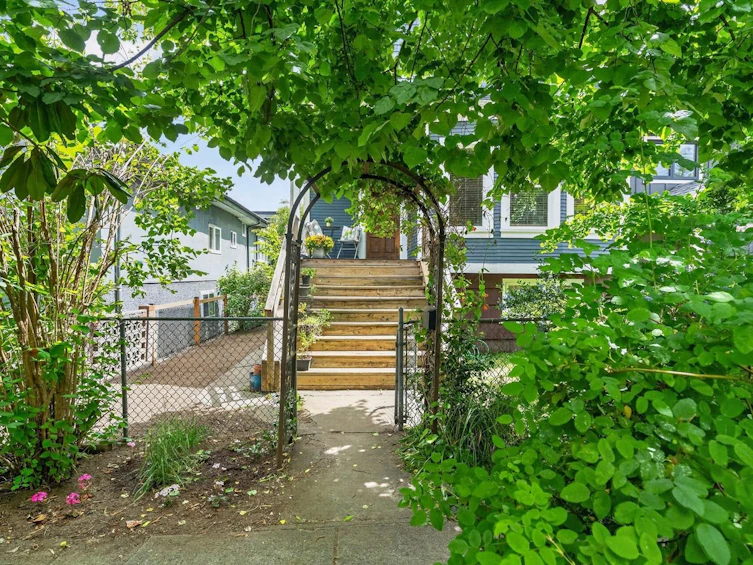 3450 Welwyn Street, Vancouver, BC, V5N 2Y7 - 32