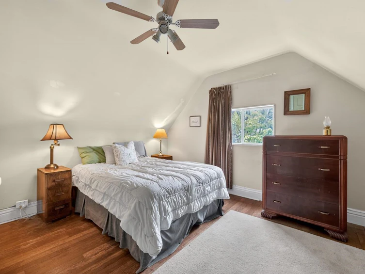 3450 Welwyn Street, Vancouver, BC, V5N 2Y7 - 20