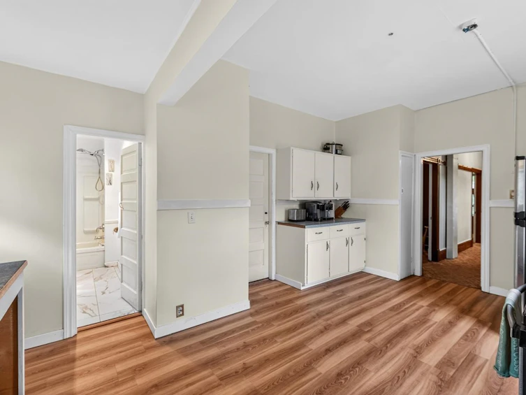 3450 Welwyn Street, Vancouver, BC, V5N 2Y7 - 17