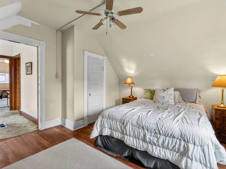 3450 Welwyn Street, Vancouver, BC, V5N 2Y7 - 21
