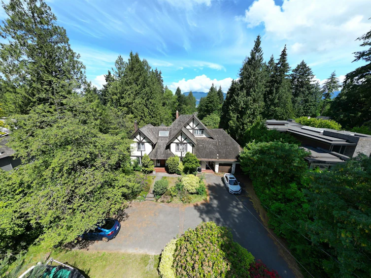 4755 W 4th Avenue, Vancouver, BC, V6T 1C3 - 5