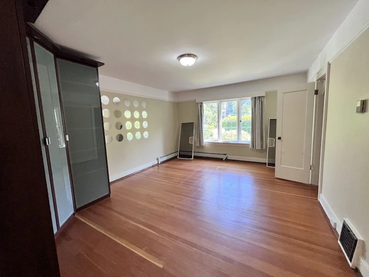 4755 W 4th Avenue, Vancouver, BC, V6T 1C3 - 21