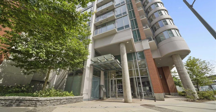 2208-688 Abbott Street, Vancouver, BC, V6B 0B9