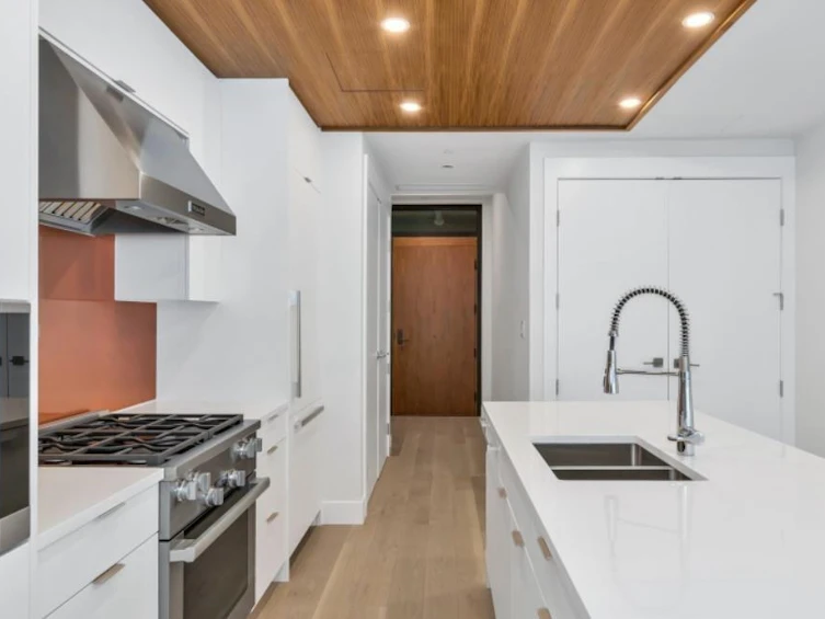 603-6699 Nelson Avenue, West Vancouver, BC, V7W 2B2 - 3