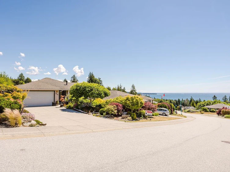 6252 Baillie Road, Sechelt, BC, V7Z 0R5 - 2