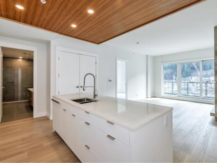 205-6707 Nelson Avenue, West Vancouver, BC, V7W 0A4 - 4